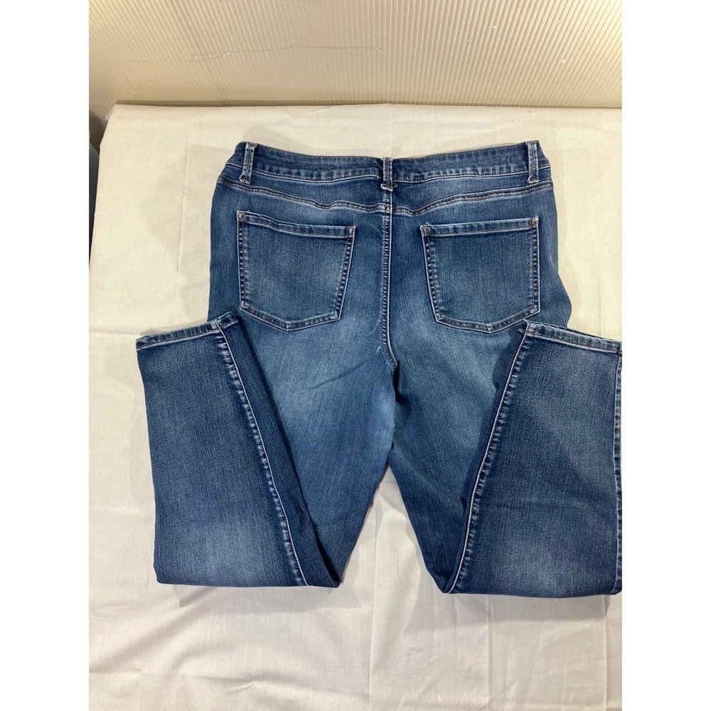 Maurices EverFlex High Rise Jeans Size 16 Short Blue Wash‎ Denim - Picture 5 of 6